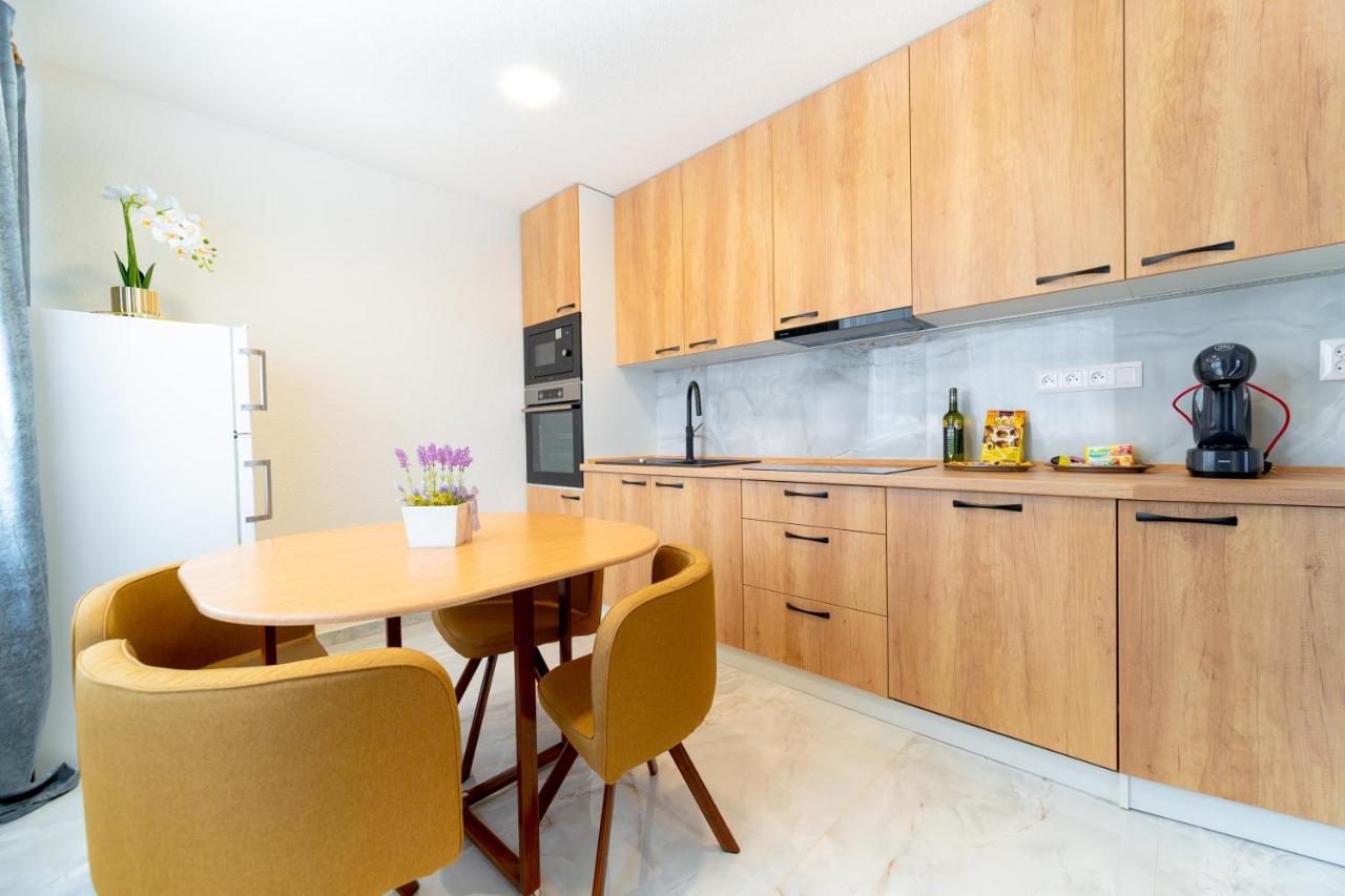 Apartman Discreet Kysucke Nove Mesto Dış mekan fotoğraf